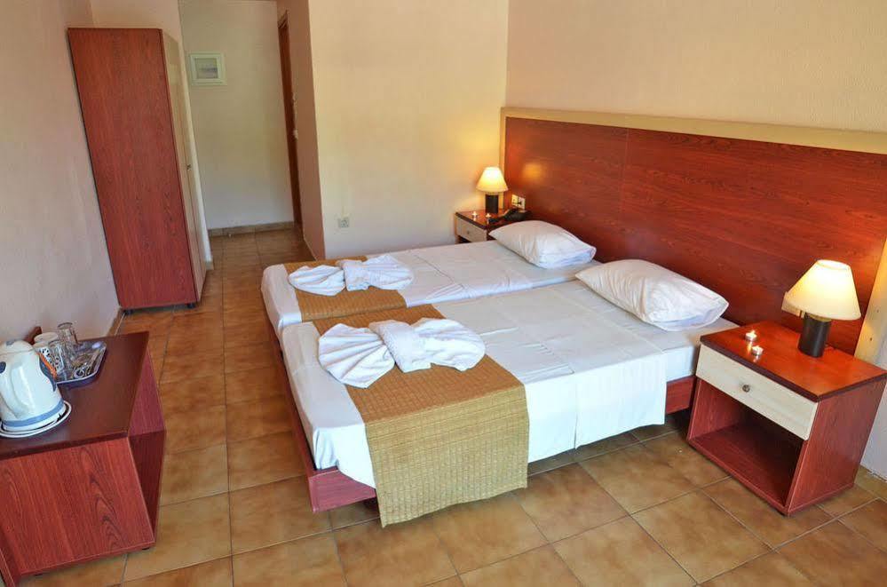 Mavrikos Hotel Plános Dış mekan fotoğraf